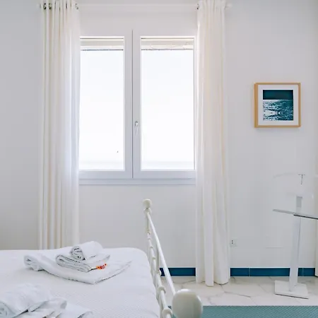 Sant'elia Luxury Home&spa Con Accesso Al Mare Apartment *
