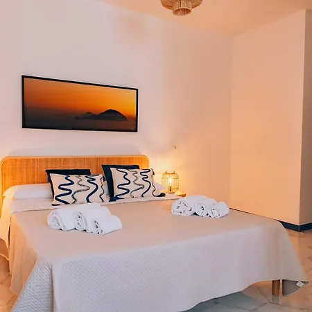 Sant'elia Luxury Home&spa Con Accesso Al Mare Santa Flavia