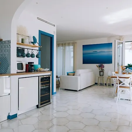 Apartment Sant'elia Luxury Home&spa Con Accesso Al Mare *