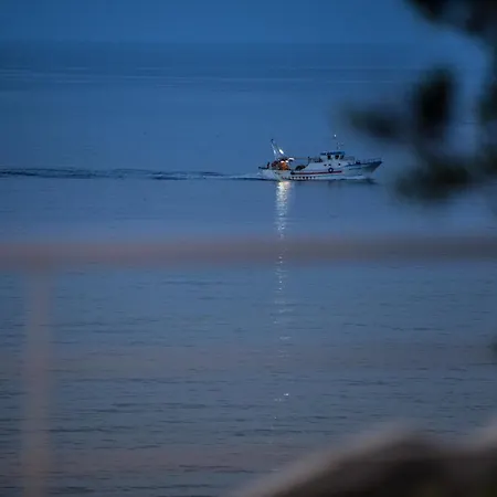 Sant'elia Luxury Home&spa Con Accesso Al Mare