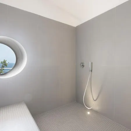 Sant'elia Luxury Home&spa Con Accesso Al Mare Apartment